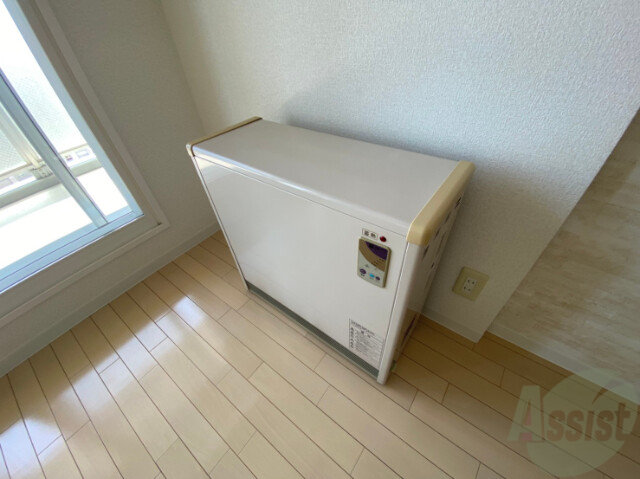 その他設備　電気暖房がありました～。寒い日も安心ですね～。