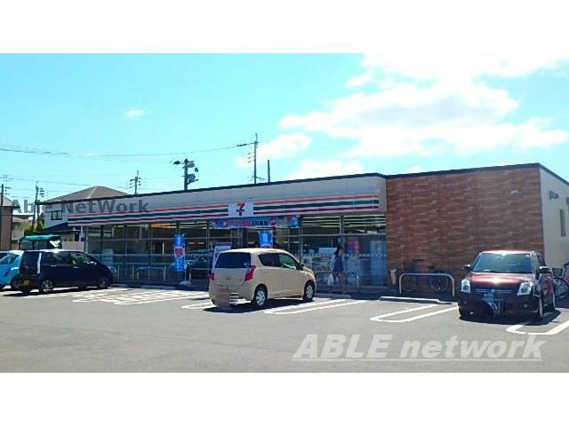 コンビニ　セブンイレブン八代田中西町店（コンビニ）まで729m