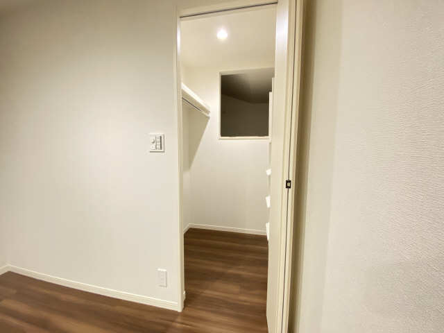 収納　ウォークインクローゼット