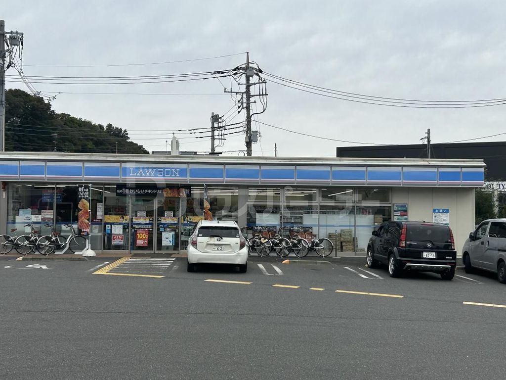 コンビニ　ローソンさいたま三橋五丁目店（コンビニ）まで500m