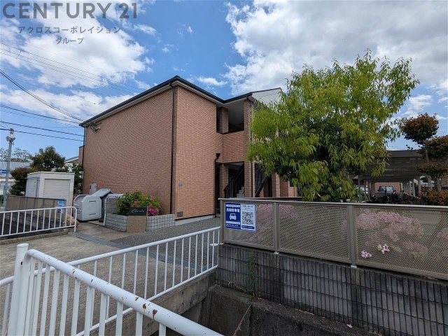 建物外観　敷地内に駐輪場（無料）あります！