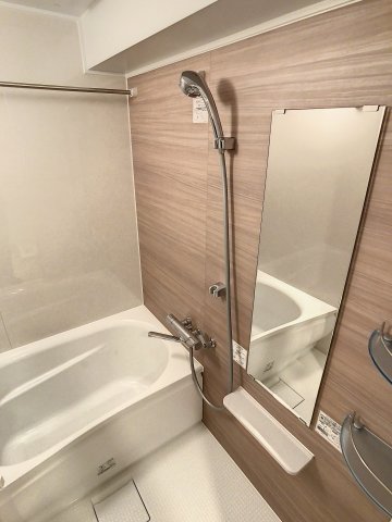 バス・シャワールーム　バス・トイレ別です