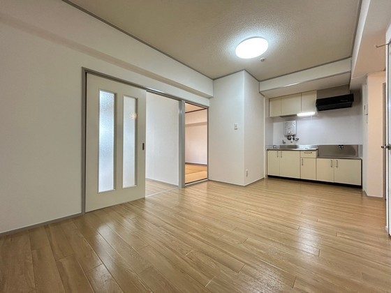 居室・リビング　※別の部屋の写真です
