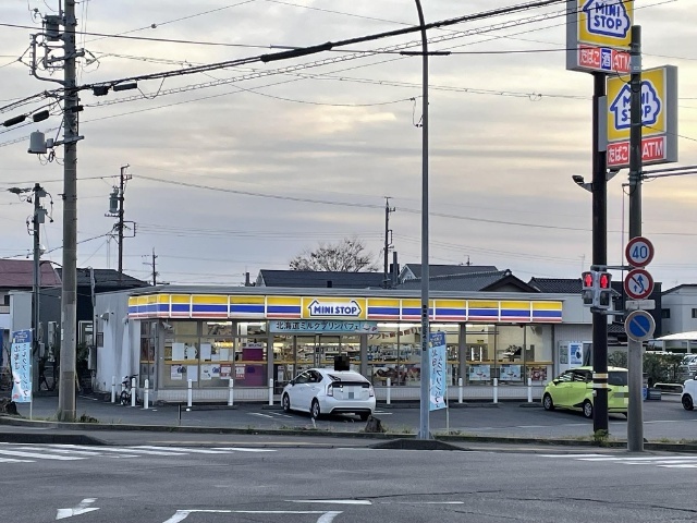 コンビニ　ミニストップ焼津大住店（コンビニ）まで642m