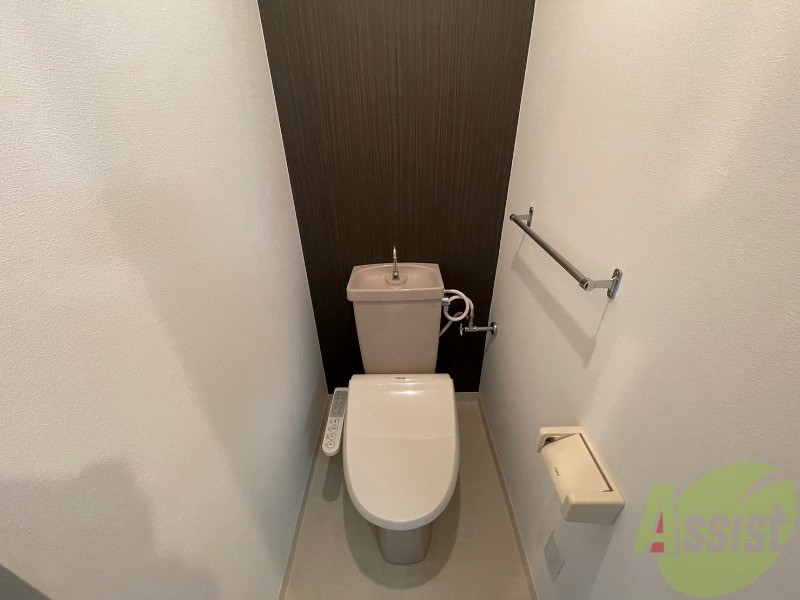 トイレ　シャワートイレになっているので快適です！