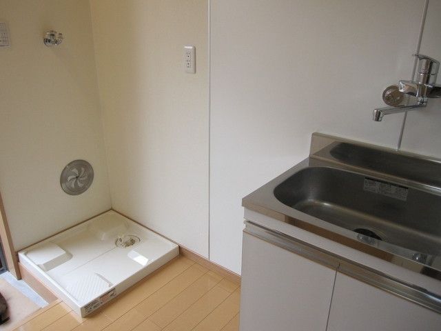 洗面設備　★洗濯機置場★