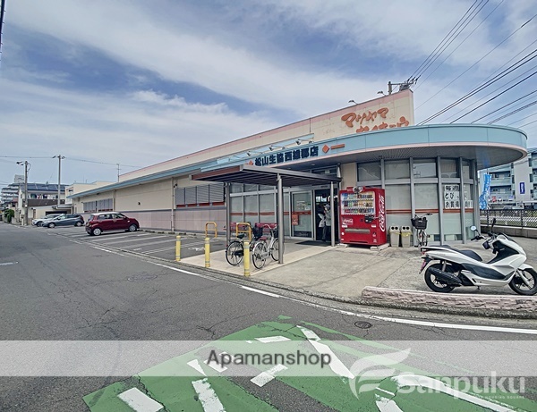 スーパー　松山生協　西雄郡店（スーパー）まで665m