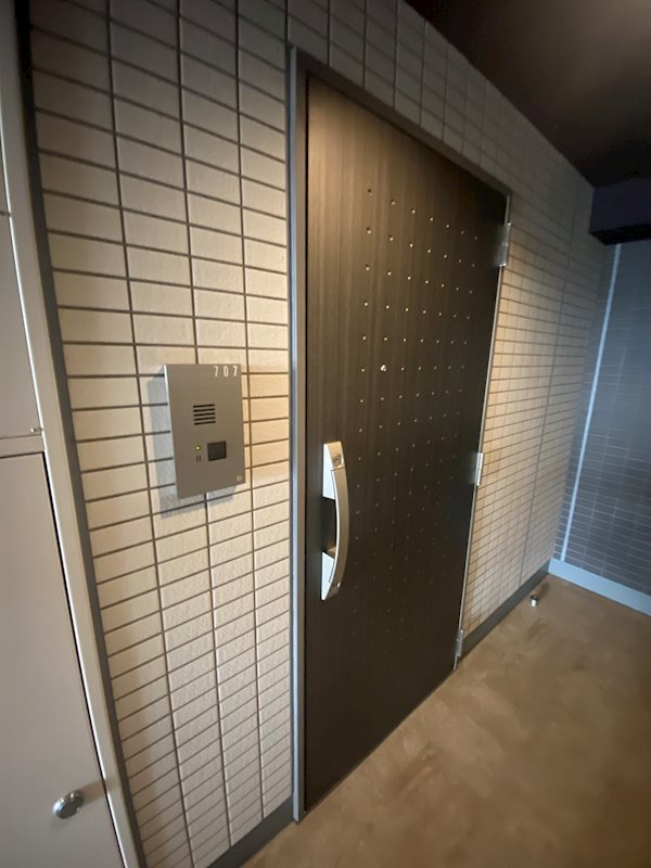 玄関　※参考写真