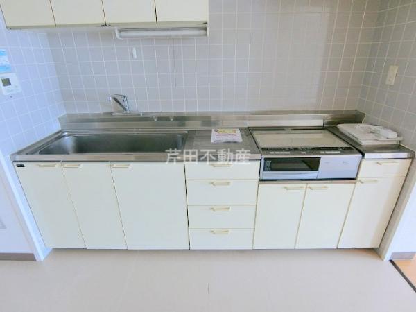 キッチン　★二口ＩＨヒーター設置済み★
