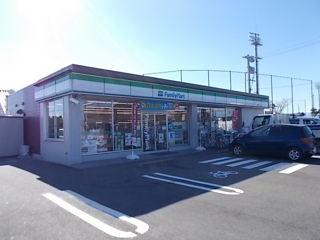 コンビニ　ファミリーマート 羽島大浦店（コンビニ）まで1092m