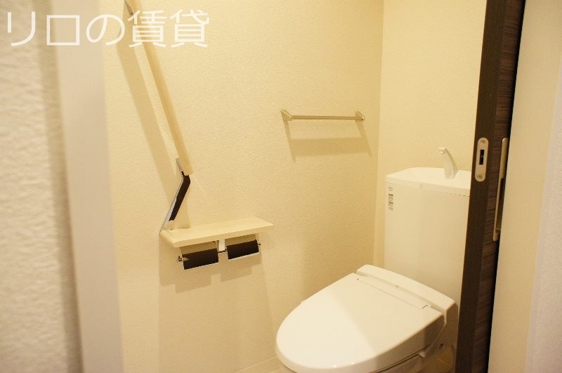 トイレ　別号室