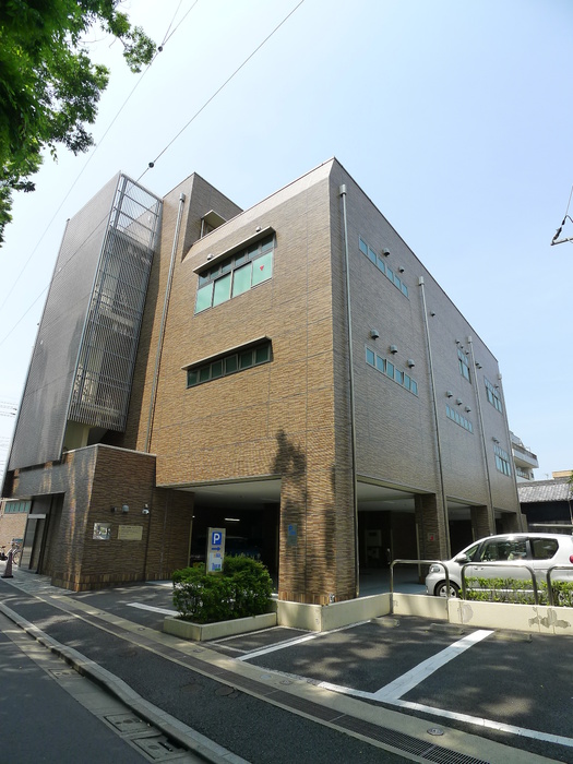 図書館　小岩図書館（図書館）まで421m