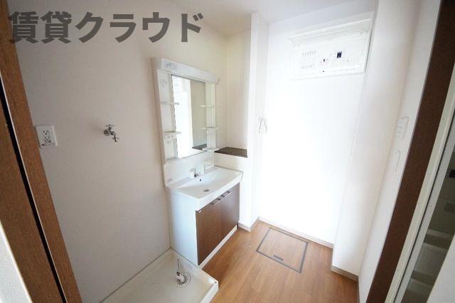 洗面設備　忙しい朝には欠かせない洗面所です