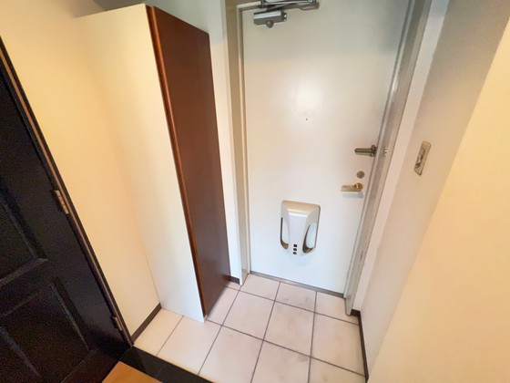 玄関　※別部屋の写真です