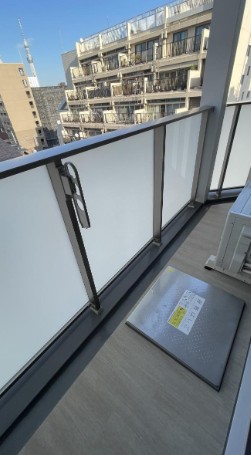 バルコニー　別部屋イメージ画像になります