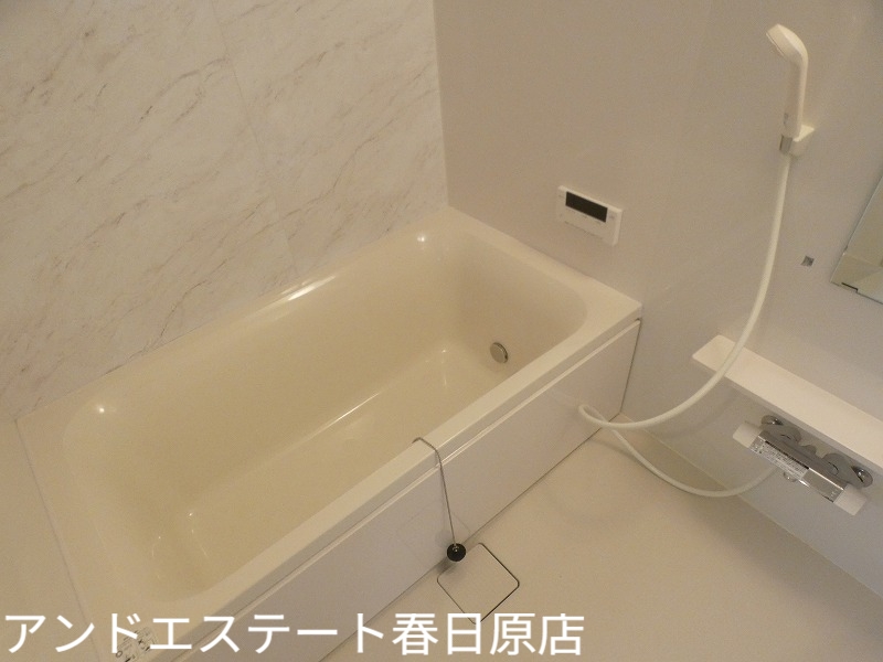 バス・シャワールーム　経済的な追いだき機能付き