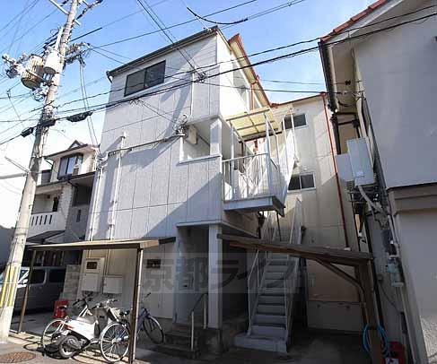 建物外観　閑静な住宅街です。