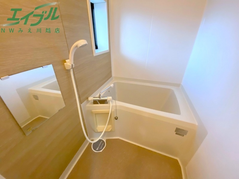 バス・シャワールーム　別部屋同タイプ