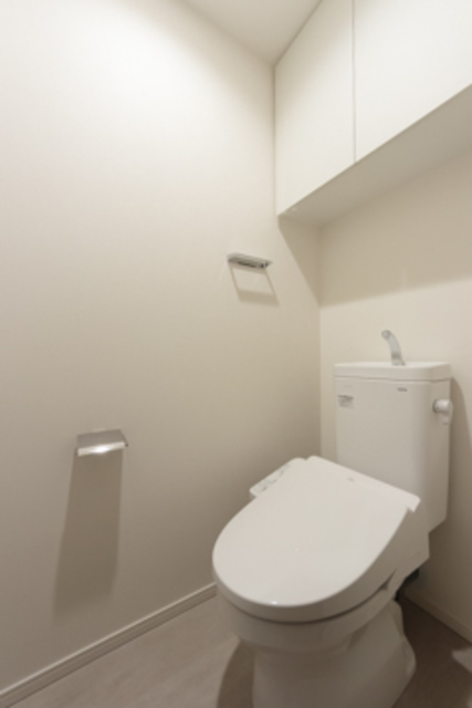 トイレ　※写真は同タイプ住戸です。