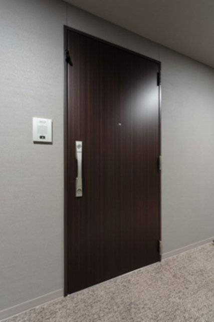 玄関　※写真は同タイプ住戸です。