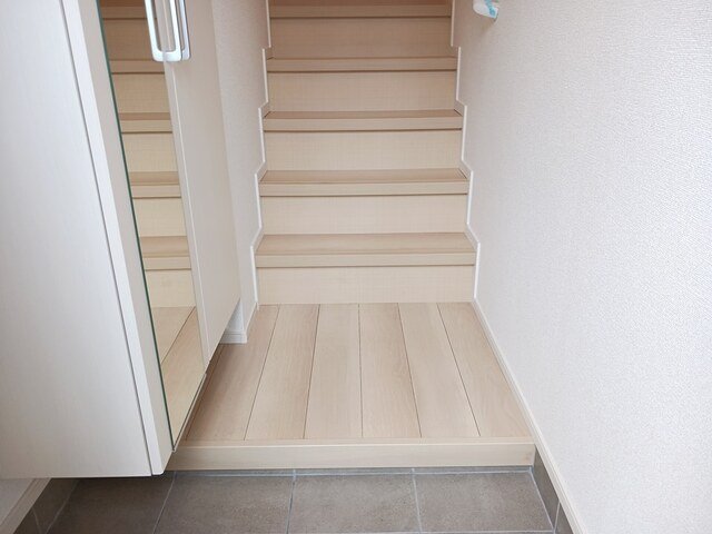 玄関　シンプルで使いやすい玄関です
