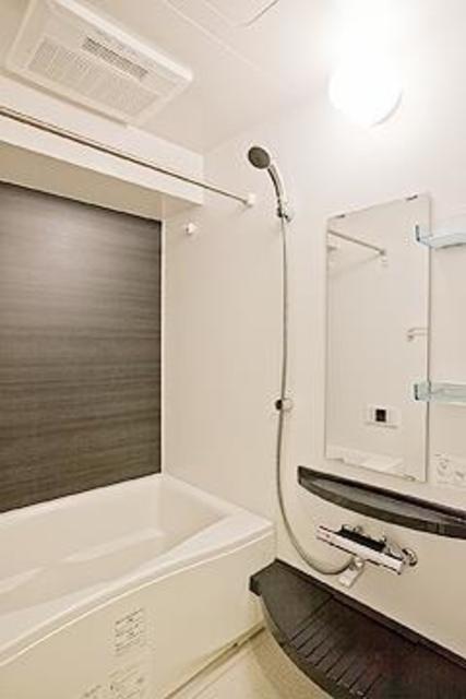バス・シャワールーム　※写真は同タイプ住戸です。