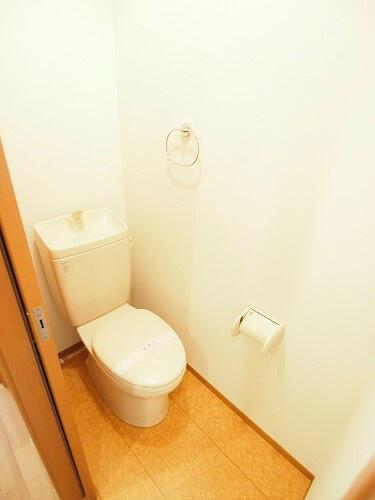 トイレ　シンプルで使いやすいトイレです