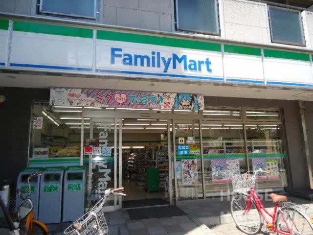 コンビニ　ファミリーマート寺町二条店（コンビニ）まで46m