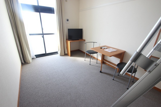 居室・リビング　※別部屋の写真です