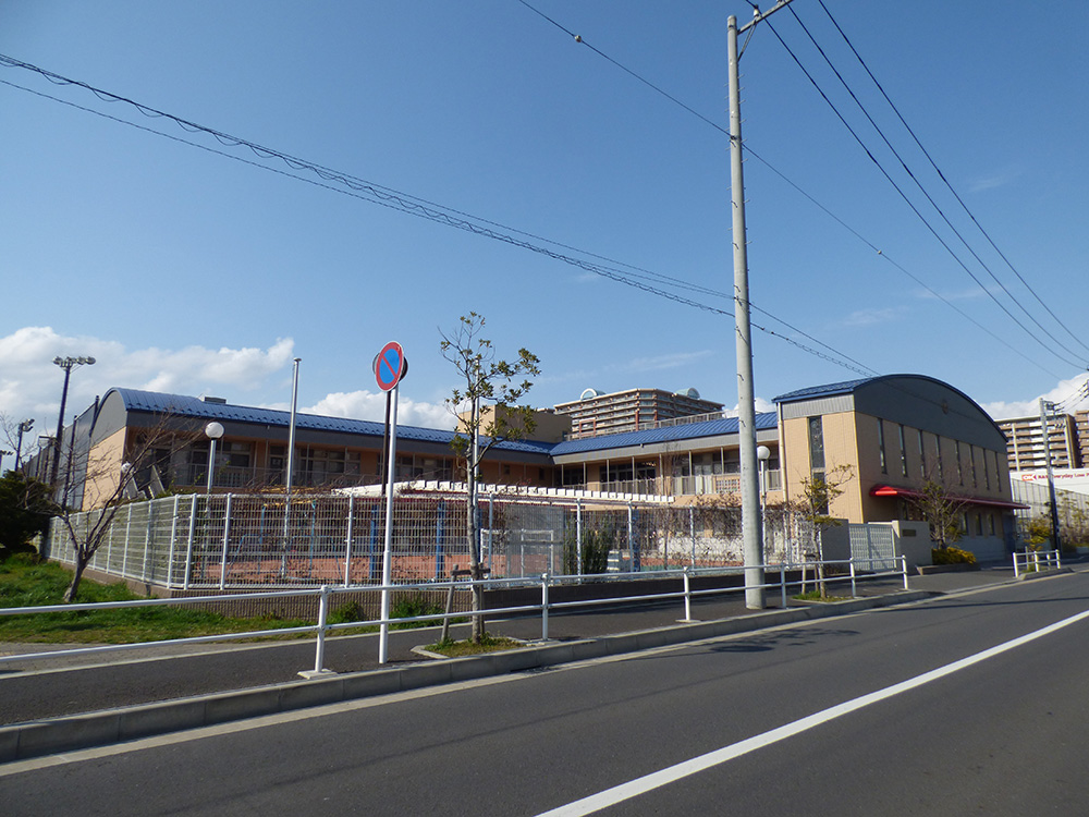 幼稚園・保育園　暁星国際学園新浦安幼稚園（幼稚園・保育園）まで610m