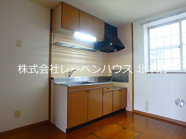キッチン　レーベンハウス北本店へ　048-590-5757