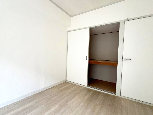 ロイヤルメゾン岡本IIIの内装写真