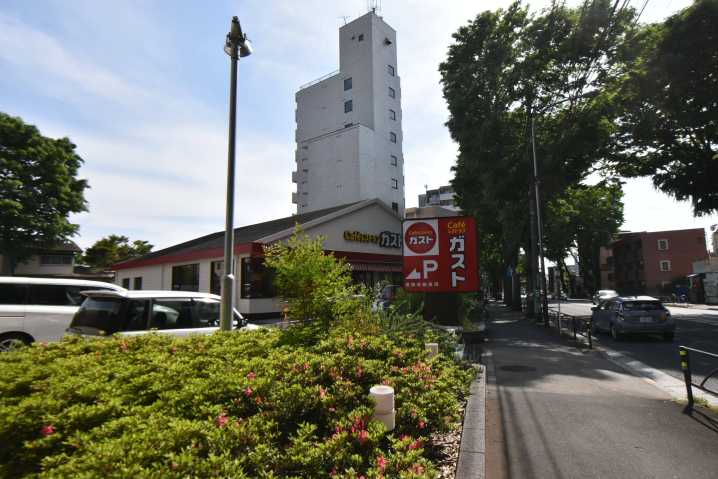 飲食店　ガスト（飲食店）まで960m