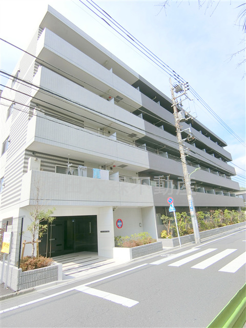 建物外観　2017年12月築　RC鉄筋コンクリート造地上5階建て総戸数