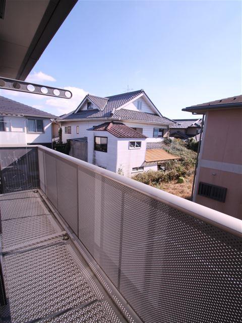 バルコニー　バルコニーにもお布団が干せちゃう★