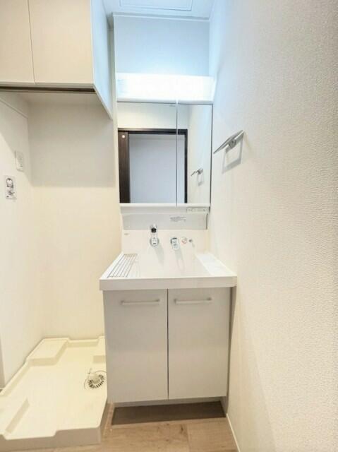 洗面設備　コンパクトで使いやすい洗面所