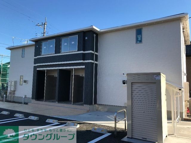 建物外観　駐車場