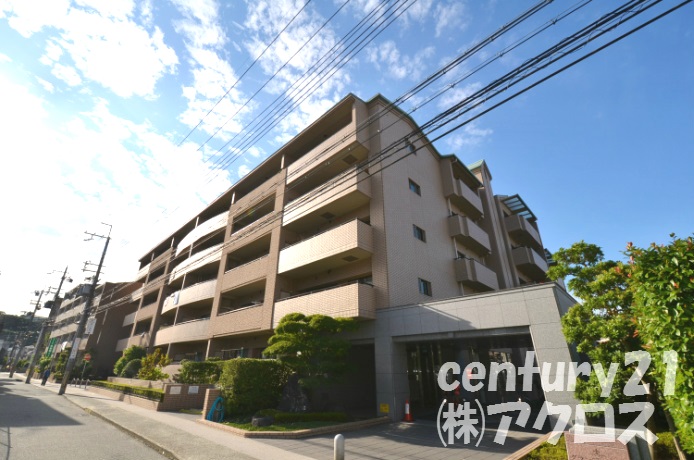 建物外観　オートロック付きで安心です♪