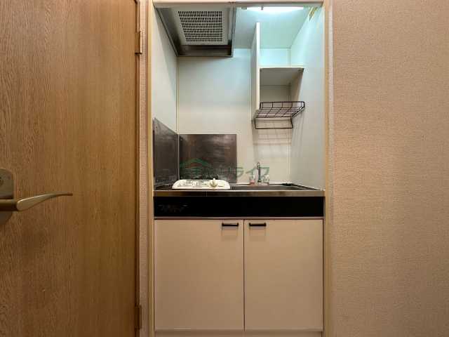 キッチン　別部屋同タイプ部屋の参考写真となります。