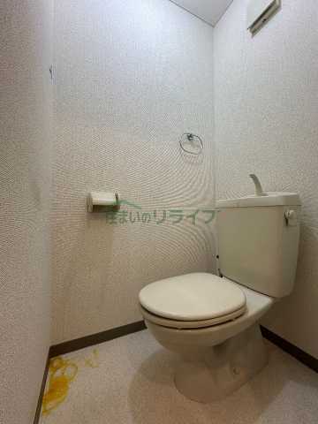 トイレ　別部屋同タイプ部屋の参考写真となります。