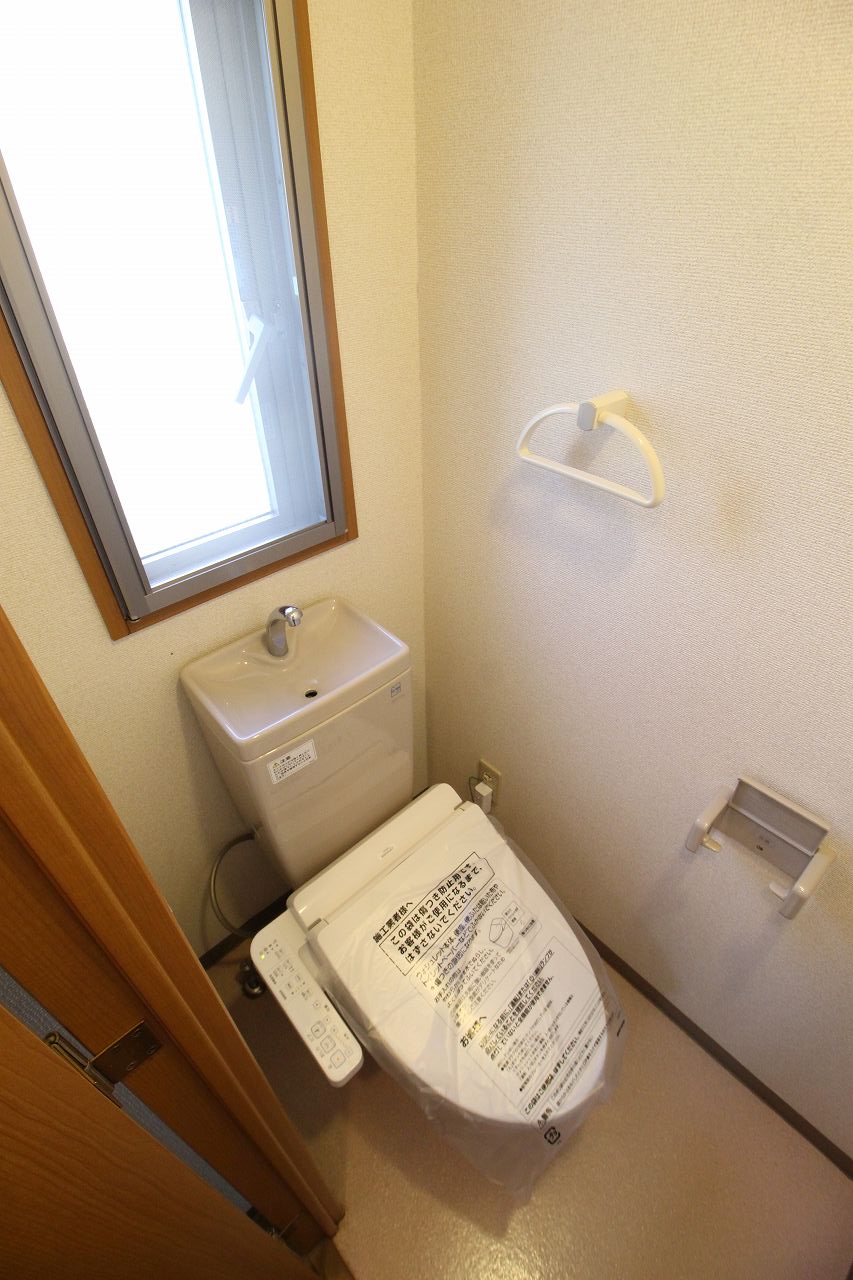 トイレ　別の部屋の写真です