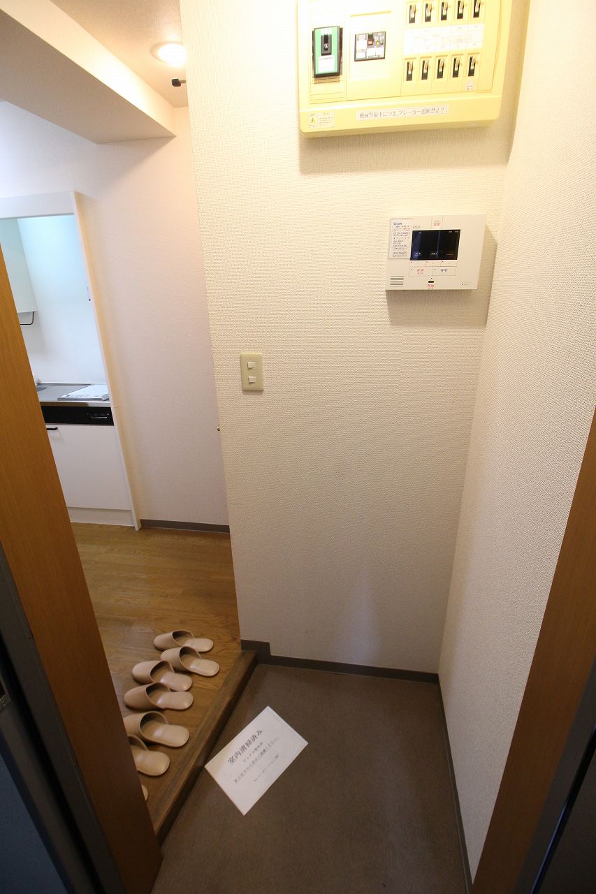 玄関　別の部屋の写真です