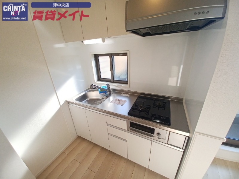 キッチン　同型参考写真