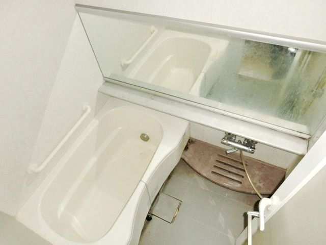 バス・シャワールーム　追い炊き機能付バスルーム