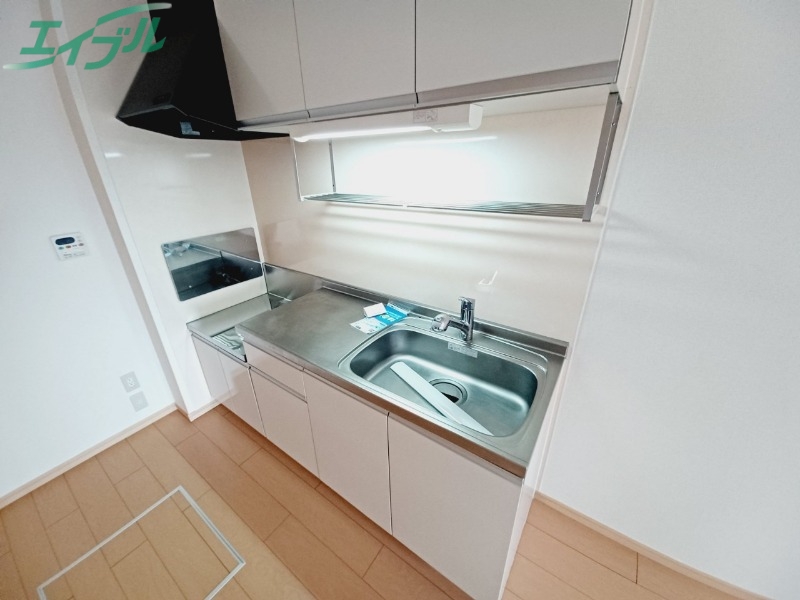 キッチン　同型参考写真