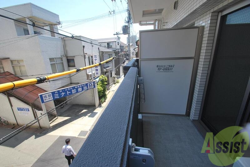 バルコニー　広々したバルコニー