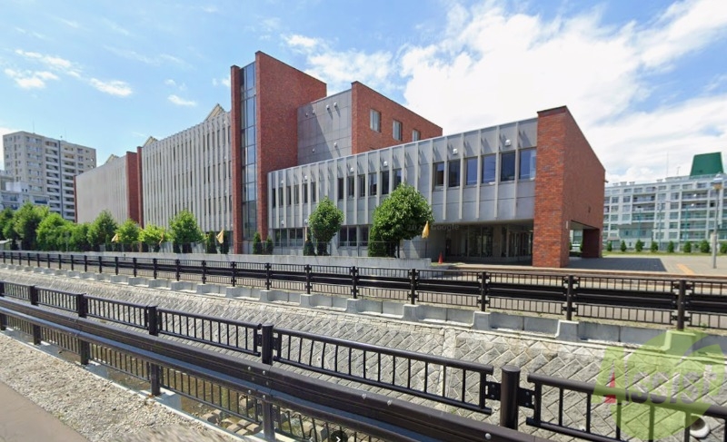 小学校　札幌市立東札幌小学校（小学校）まで622m
