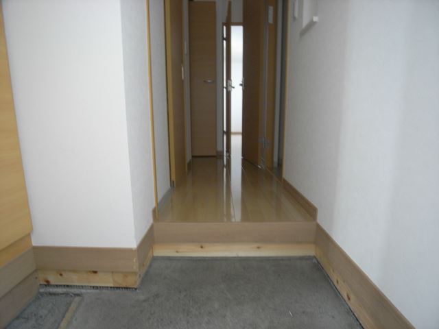 洗面設備　洗面台（同型タイプ写真）
