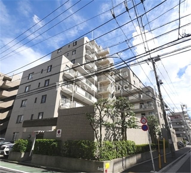 建物外観　重厚感ある外観でございます