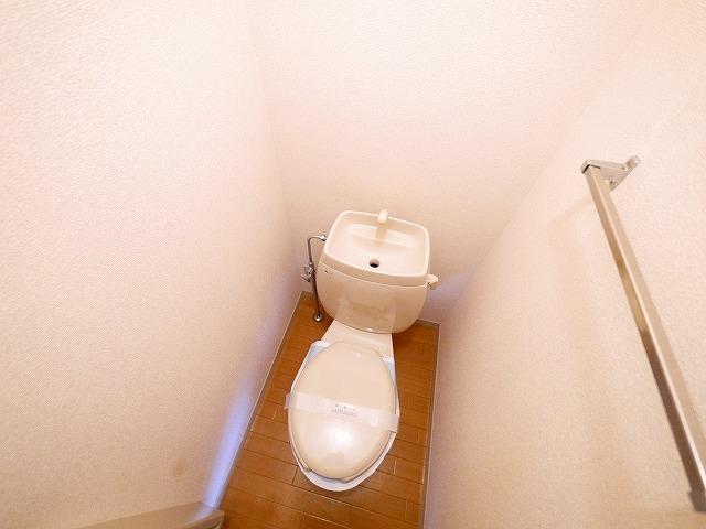 トイレ　ゆったりとした空間のトイレです